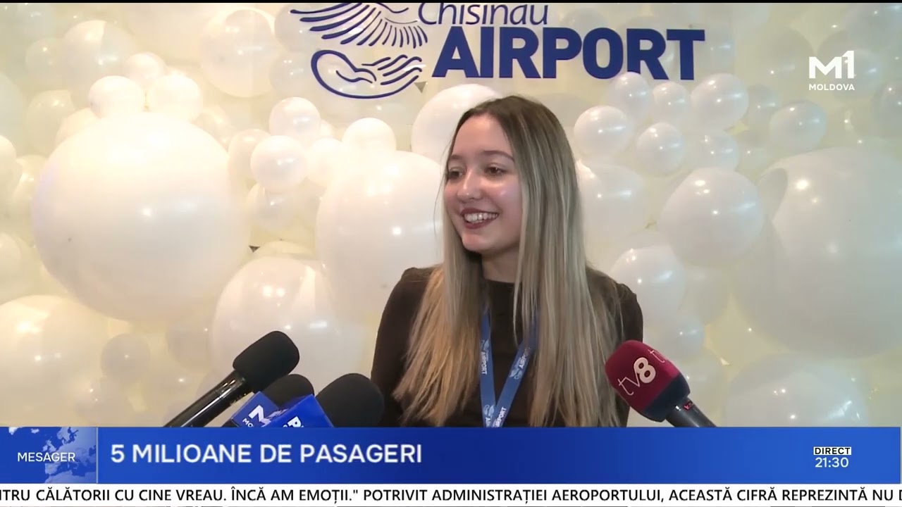 Pasagera cu numărul cinci milioane, întâmpinată cu muzică pe aeroportul din Chișinău