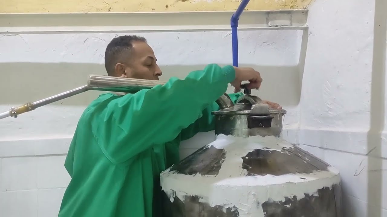 قاعة التقطير الجديدة .مع طريقة استخراج زيت اساسي البرتقال فيتامين سي c