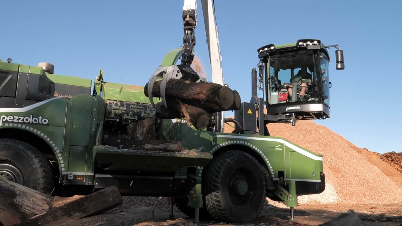 PEZZOLATO PTH 1400/1000 ALLROAD - Self-propelled drum chipper