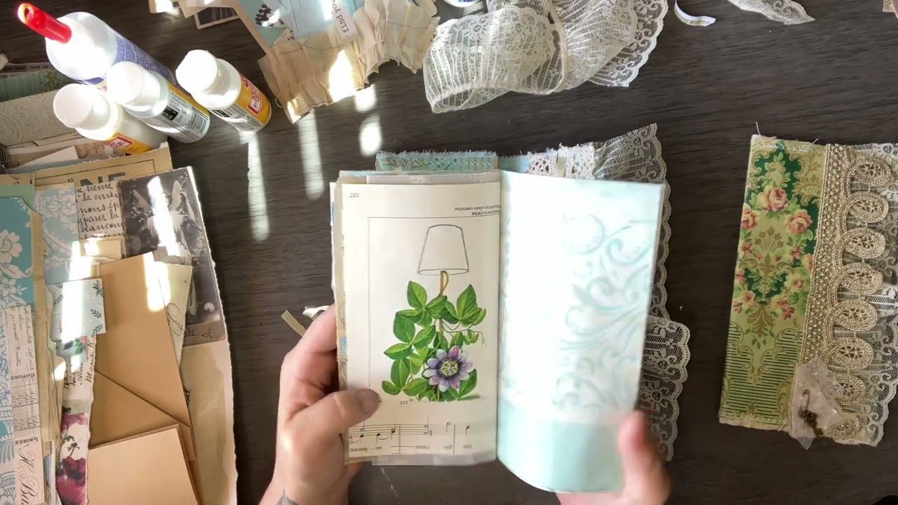 Junk Journal Wallet Flip Through! Beautiful Shabby Wallets with Journals.❤️
