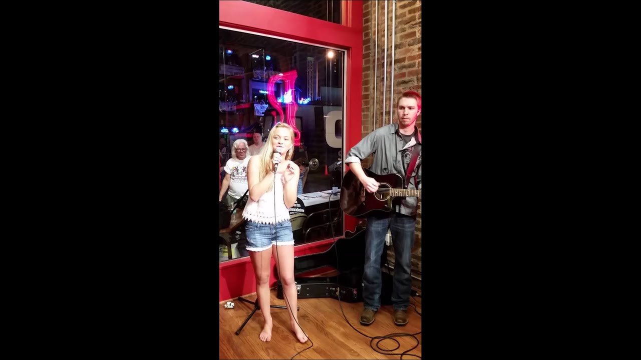 Katelyn Rose at Boot Barn (full performance)