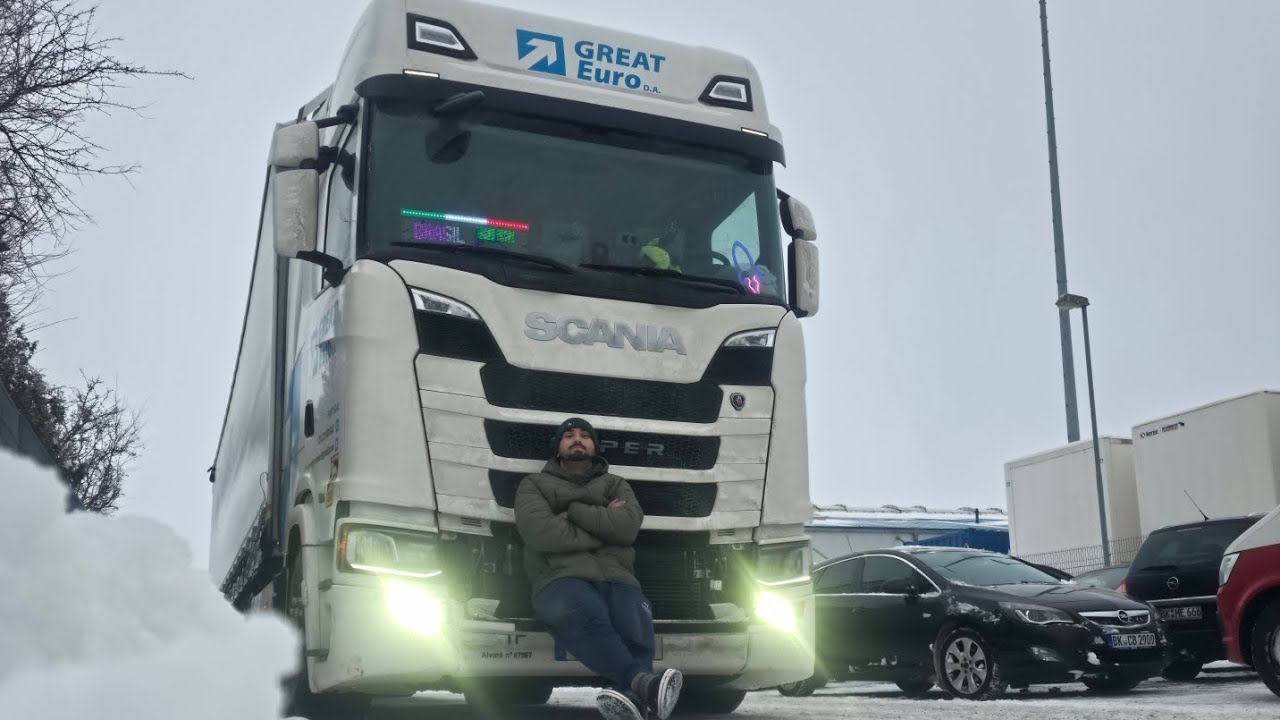 Unloading in Hannover 🇩🇪❄️ | Then Driving in the Snow 🚛🥶