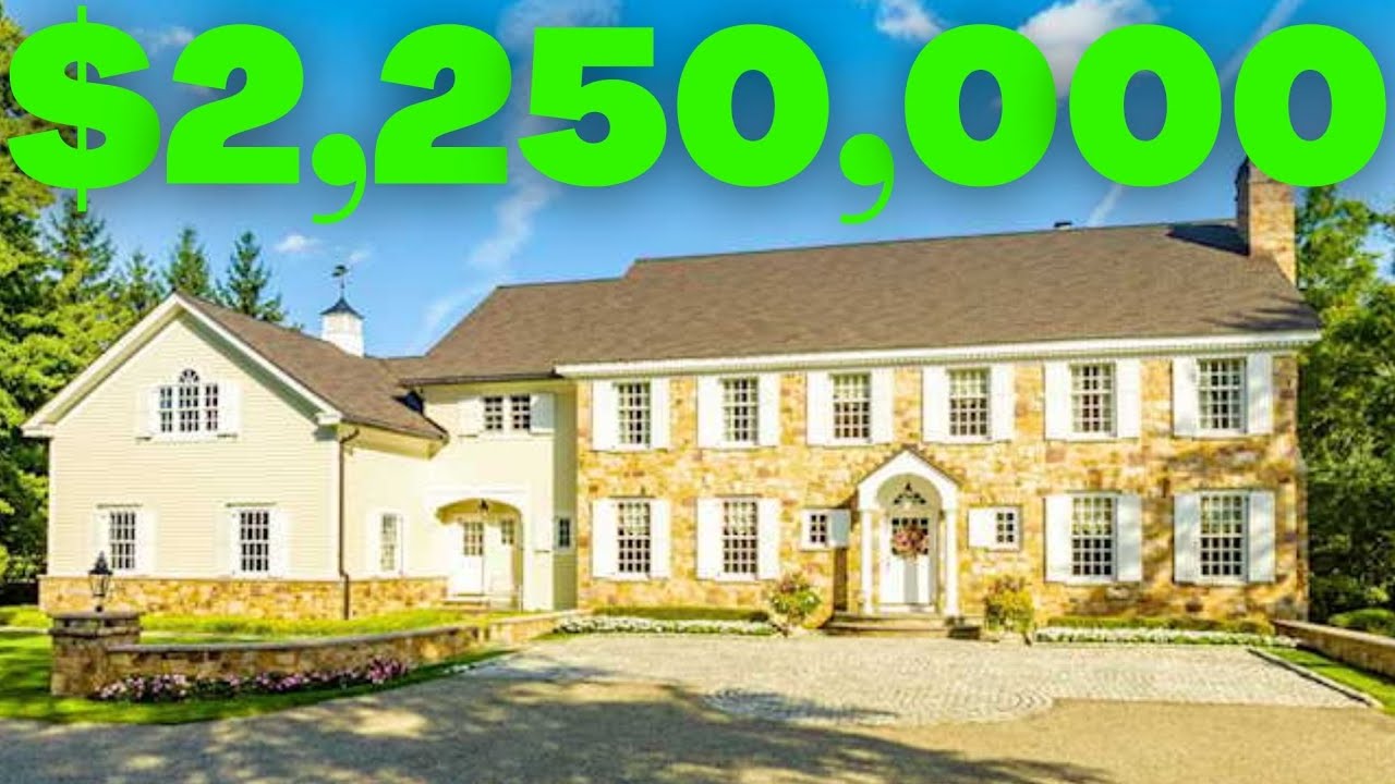 3 Schuyler Meadows Club Rd Loudonville, NY 12211