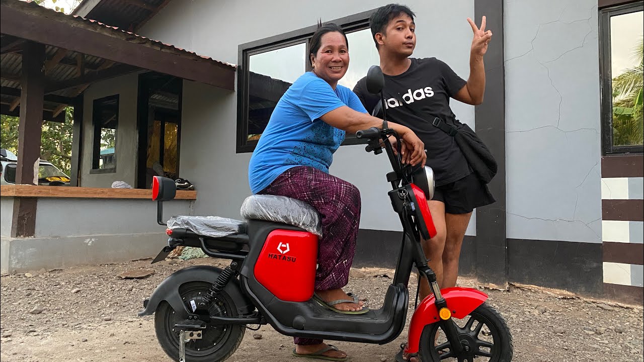 SURPRISE GIFT KAY NANAY! BINILHAN KO SYA NG E-BIKE SAHOD SA YOUTUBE NAPAIYAK KO SYA FINALLY HAHAHAH