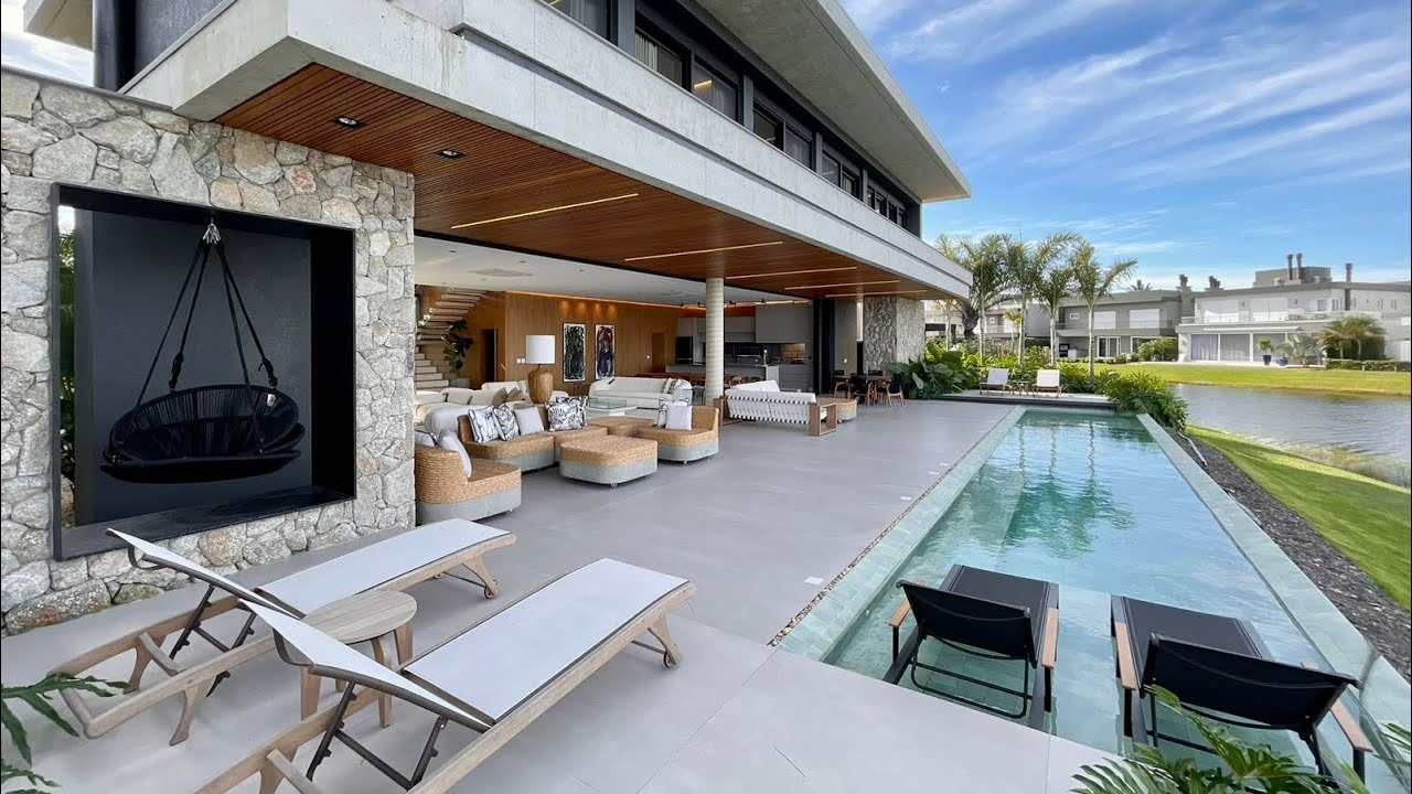 CASA ''AVA'', SOBRADO DE LUXO BEIRA LAGO A VENDA, CONDOMÍNIO FECHADO ENSEADA LAGOS, EM XANGRI-LÁ/RS!