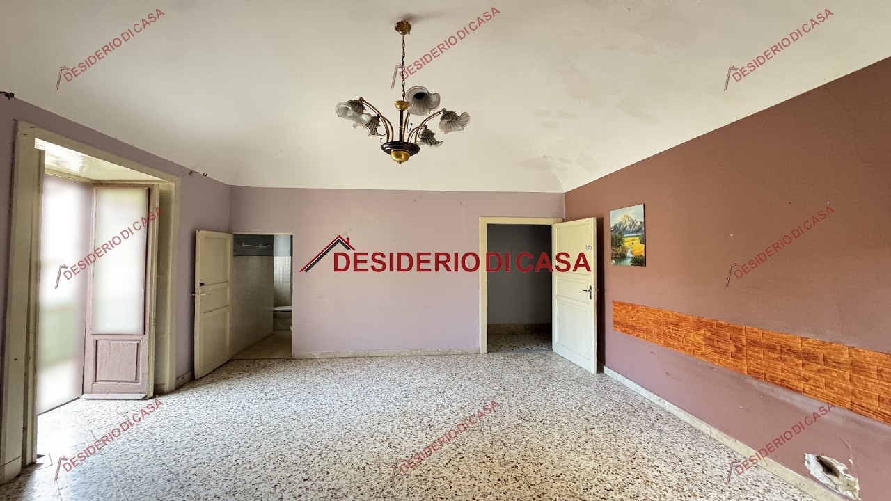 Santo Stefano di Camastra: Appartamento 140 Mq - Rif. VRA20995