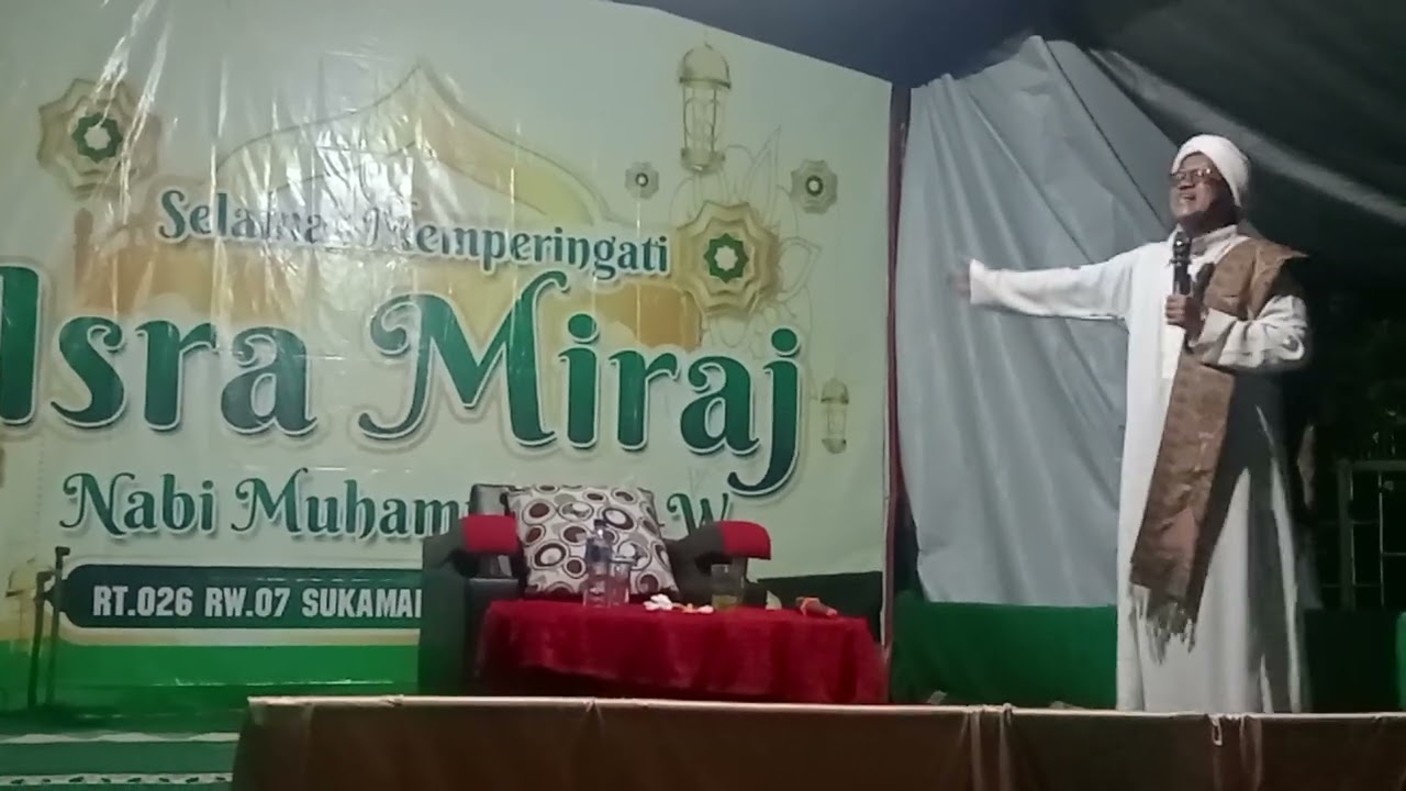 Istri Taat pada suami Oleh Aa Iyan Hanafiah 0821 2159 5723