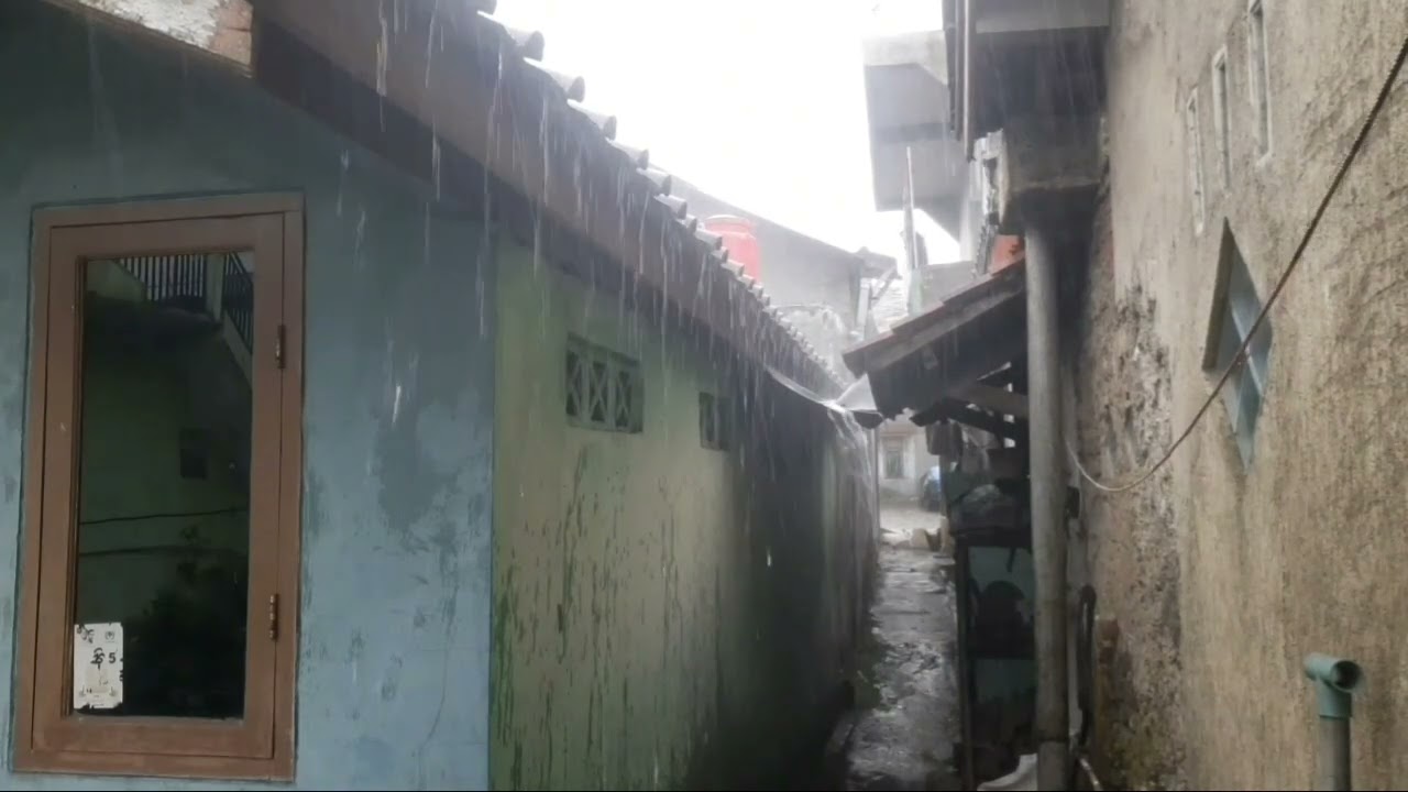 The natural joy of a village drenched in rain, bringing coolness and peace,Stress Treatment