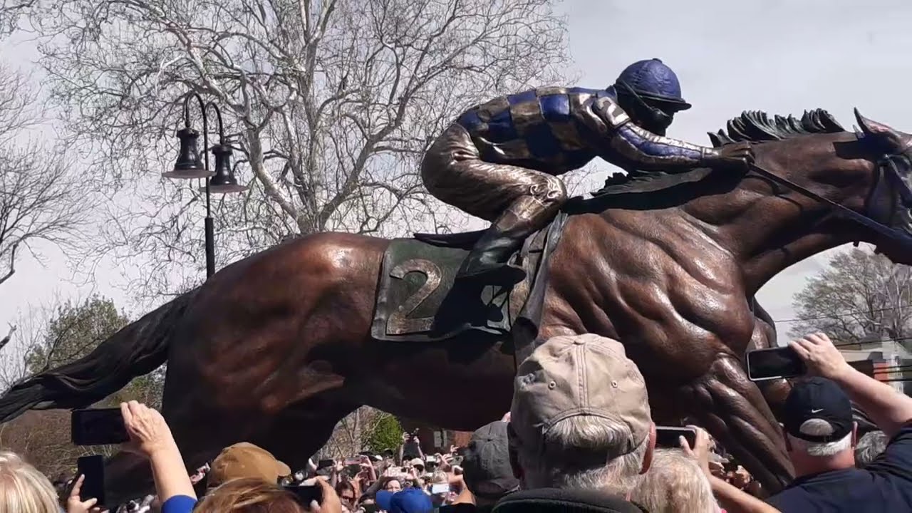 Secretariat unveil.  Ashland Virginia