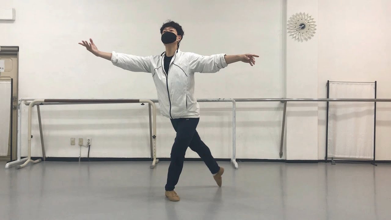 발레청년 톰베(tombe) 쿠페(coupe) 제떼(jete), 아쌈블레(assemble) 기본 동작 따라하기