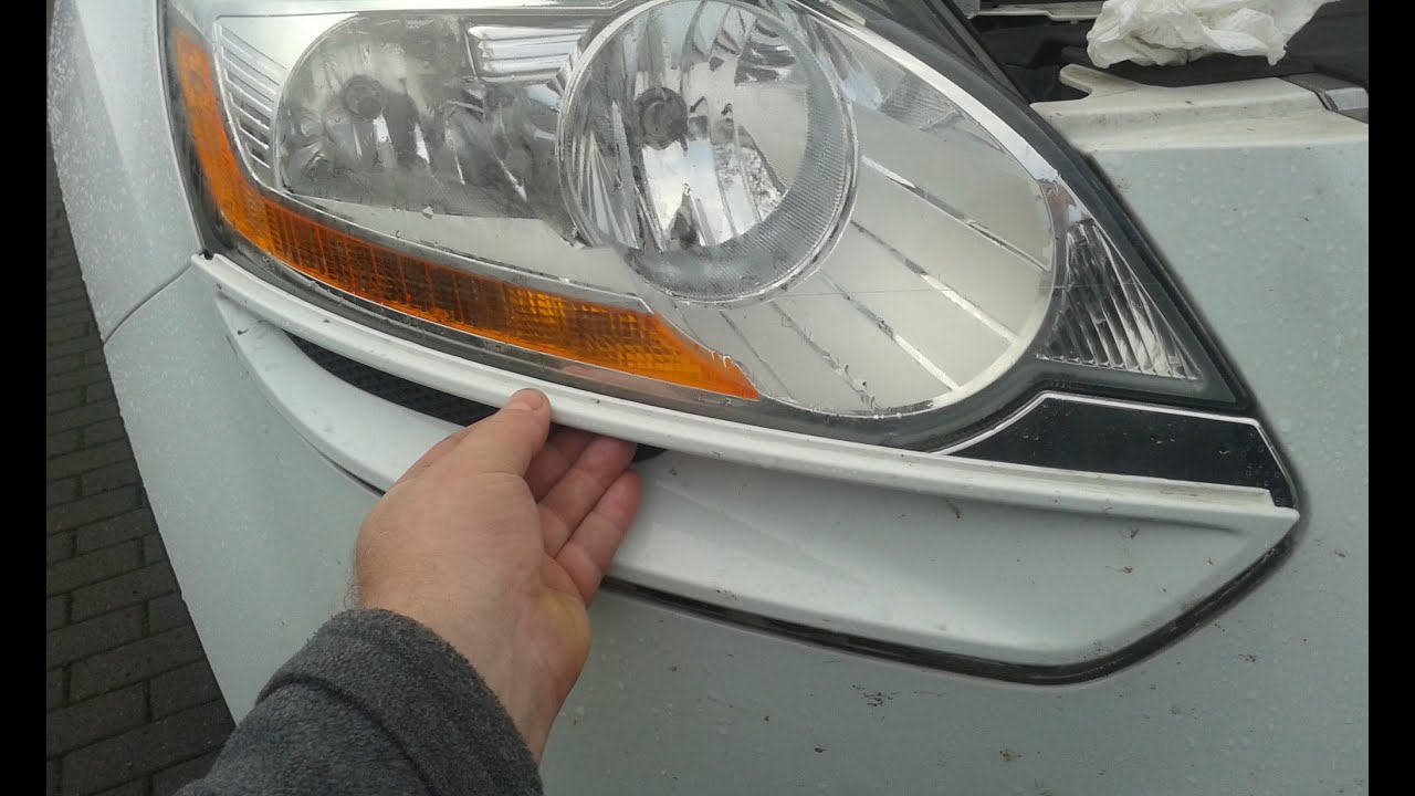 Ford Kuga Scheinwerfer  Lampenwechsel  Замена лампы фары