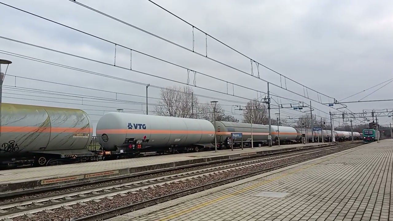 Invio di due loco E464 per Verona 