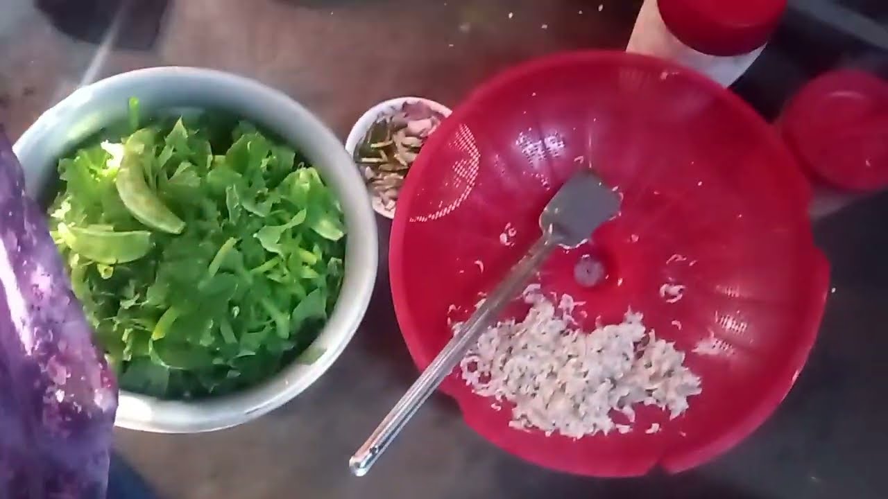 মার হাতের চিংড়ি মাছ দিয়ে মিষ্টি কুমড়া শাক রান্না করা খেতে খুব সুস্বাদু লাগে |village life With afia 