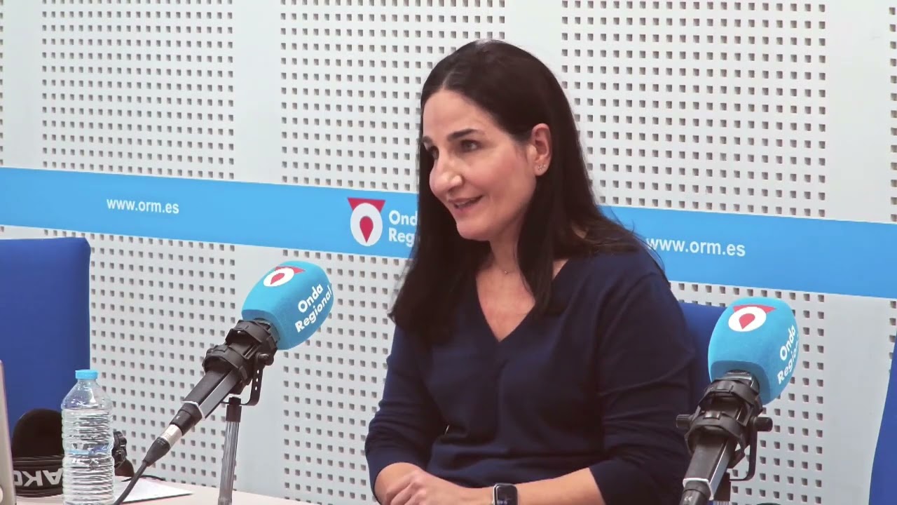 ENTREVISTA A MARÍA FUENSANTA MORALES - PROFESORA DE LA UMU ESPECIALISTA EN MACROECONOMÍA INTERNACION