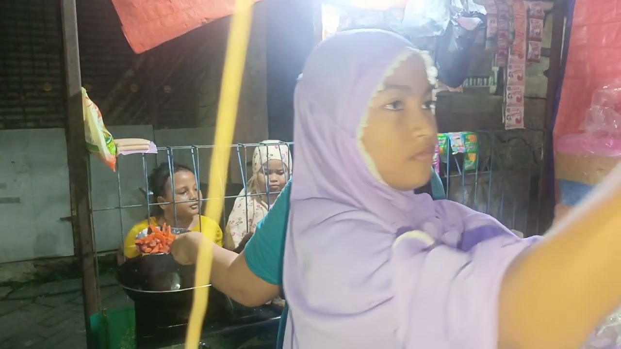 Jualan sosisbulan puasa