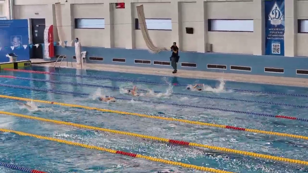 50м вольным стилем (8 дорожка) 