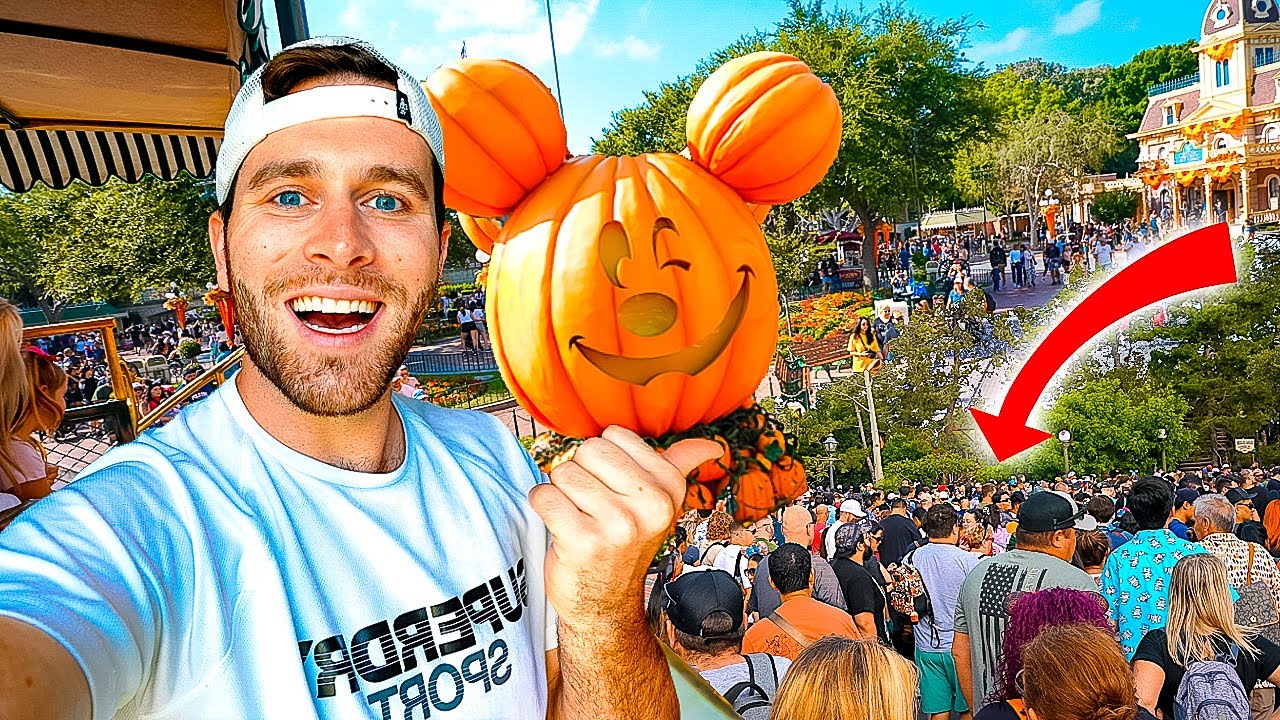 Is Disneyland’s Crowd Attendance Shrinking?! CRAZY Crowd Day, Halloween Begins