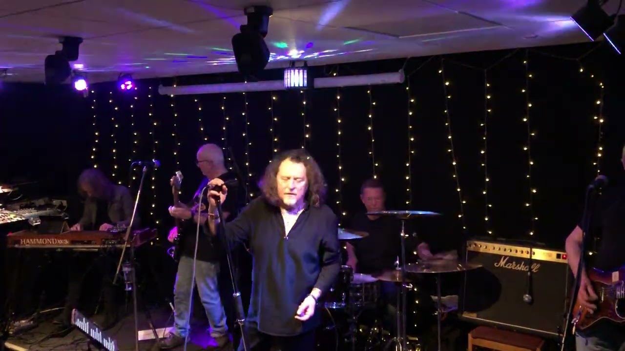 Deepurple at The Ashton Jubilee Club 13/2/26 ( Black Night )