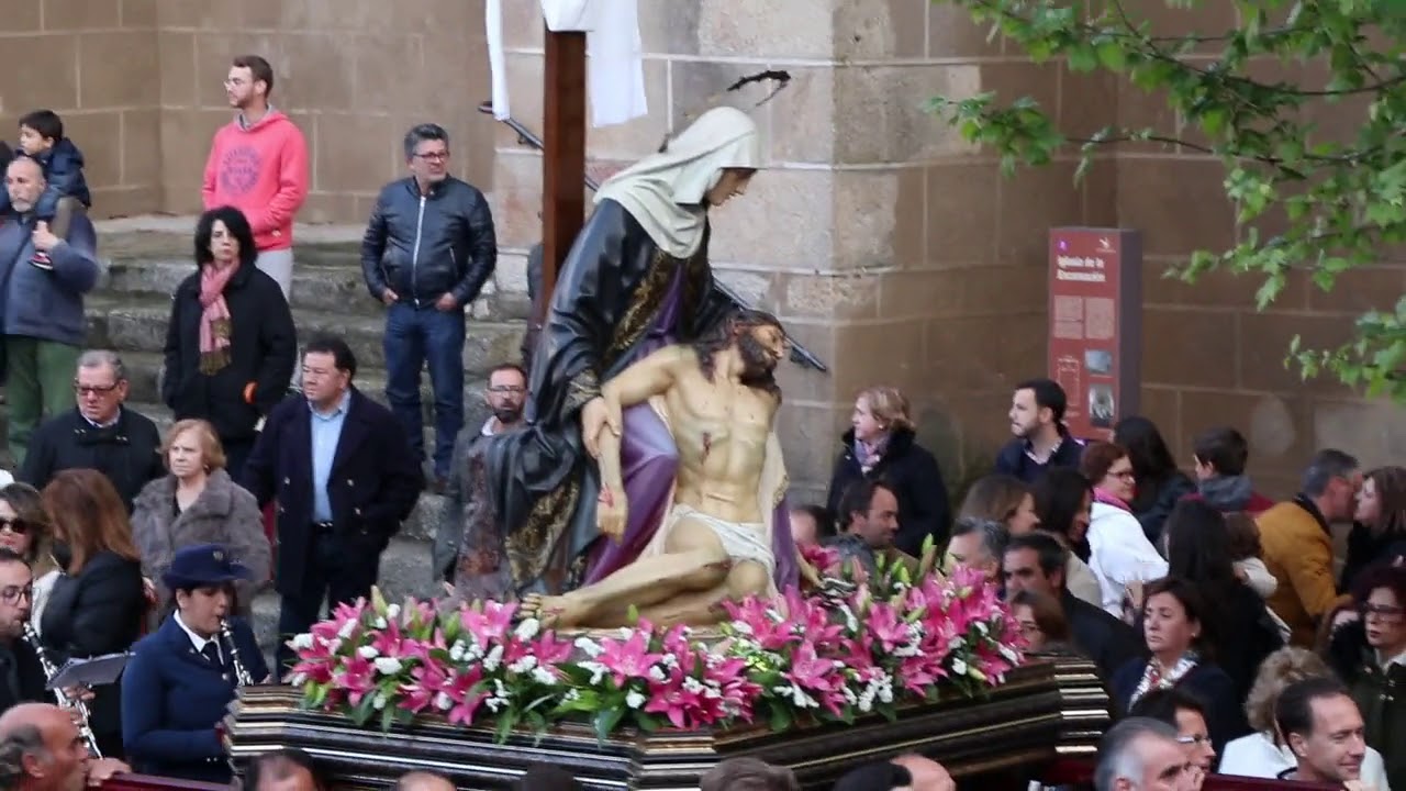 VALENCIA DE ALCÁNTARA: Procesión del Viernes Santos (2 de 3)
