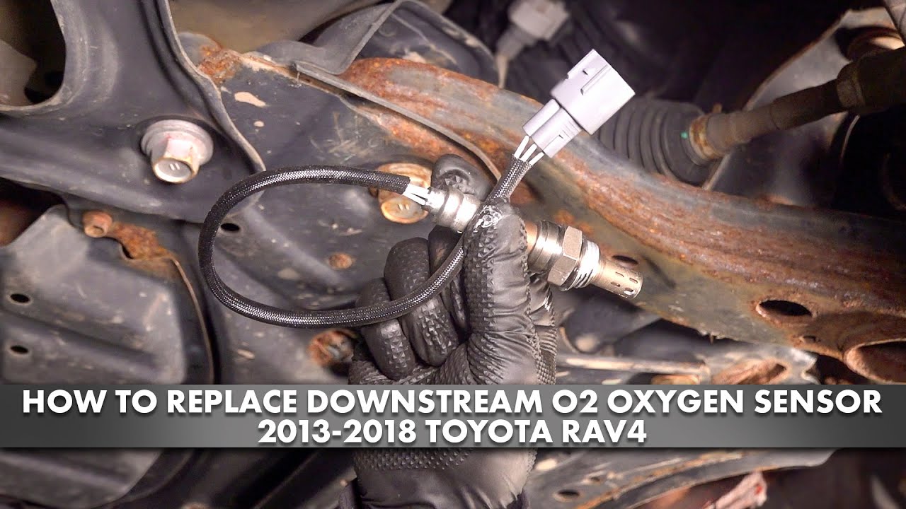 Как заменить датчик кислорода O2 на Toyota RAV4 2.5L I4 2013-2018