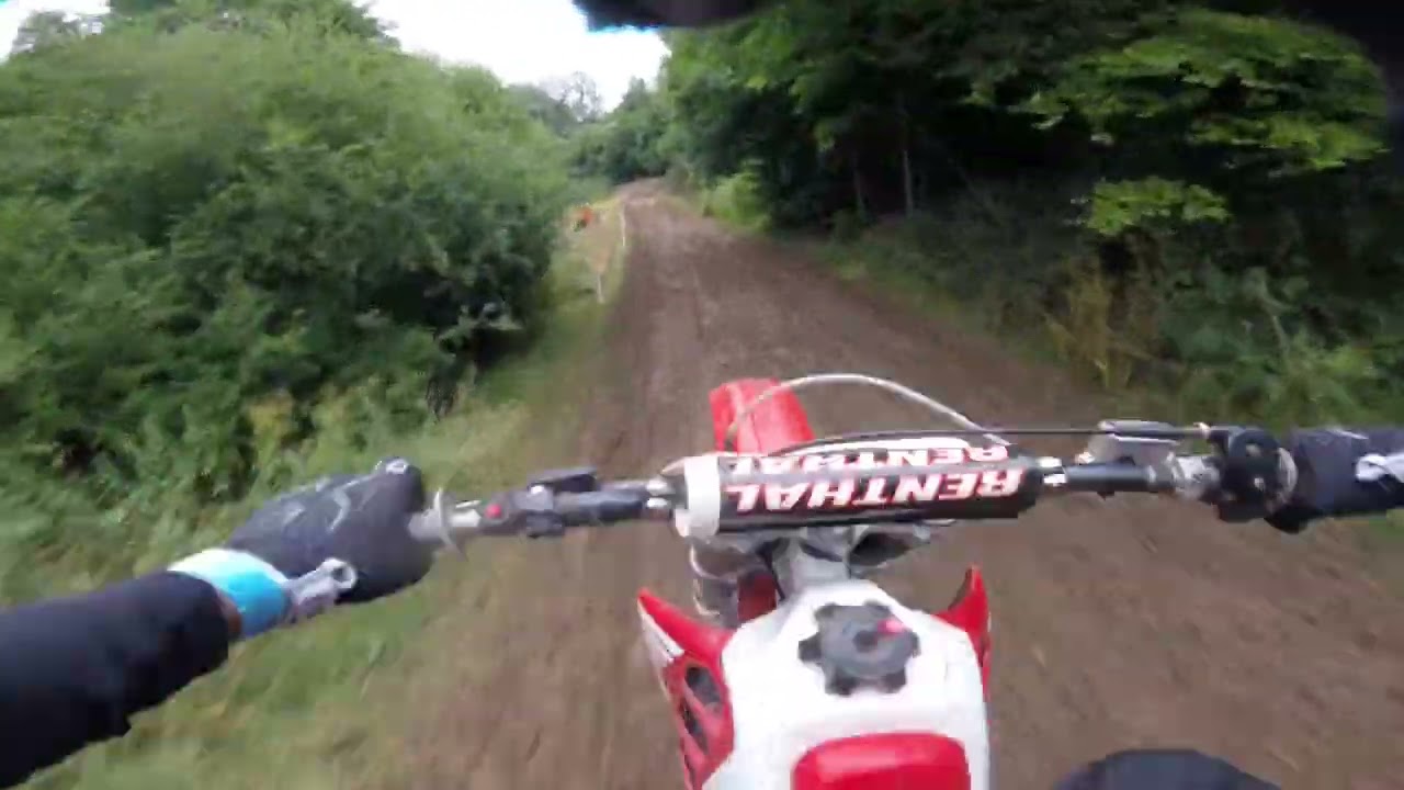 Farliegh Castle World Vets MX CR500