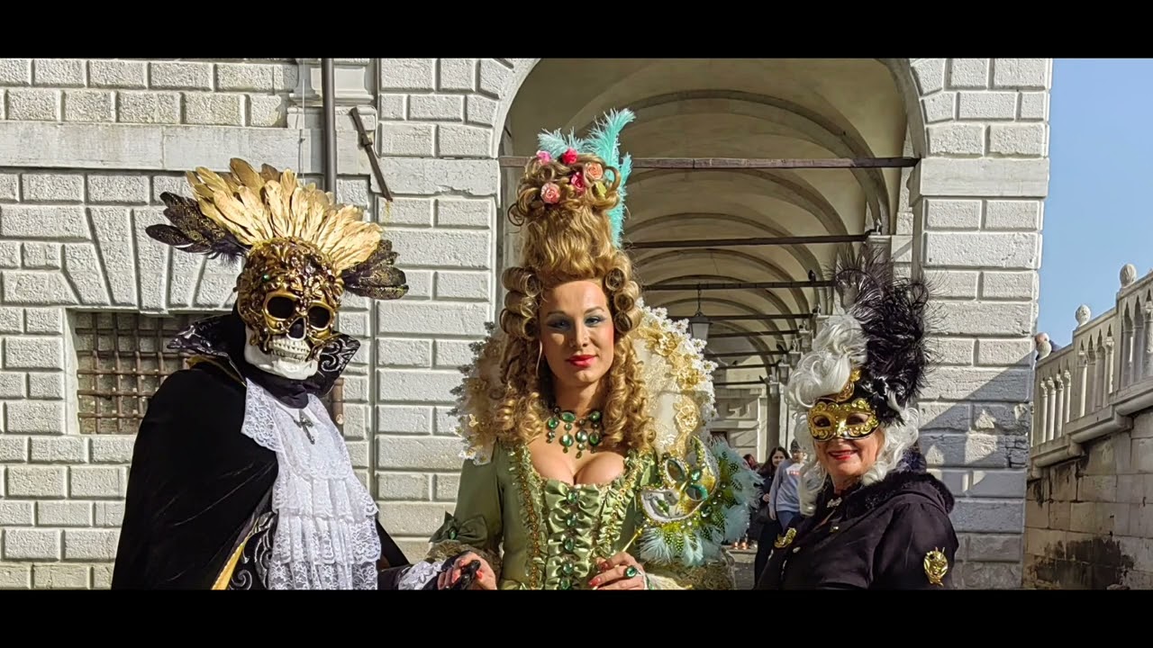 Karneval in Venedig 2023  Masken, Party,Dolce Vita