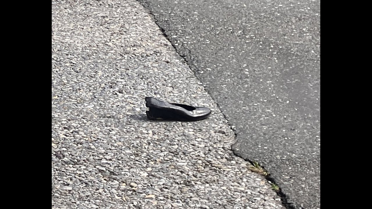 Tiny black wedge pump
