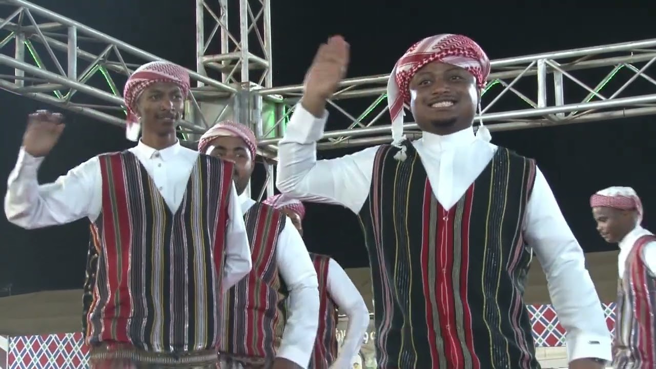 من فعاليات مهرجان الدرب السياحي سهرة مع الفنان / مسفر الصحفي ( النمر الاسود)
