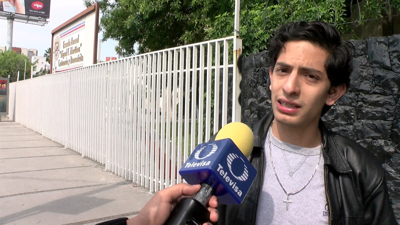 Las Noticias - HACE HUELGA DE HAMBRE ESTUDIANTE DE LA NORMAL