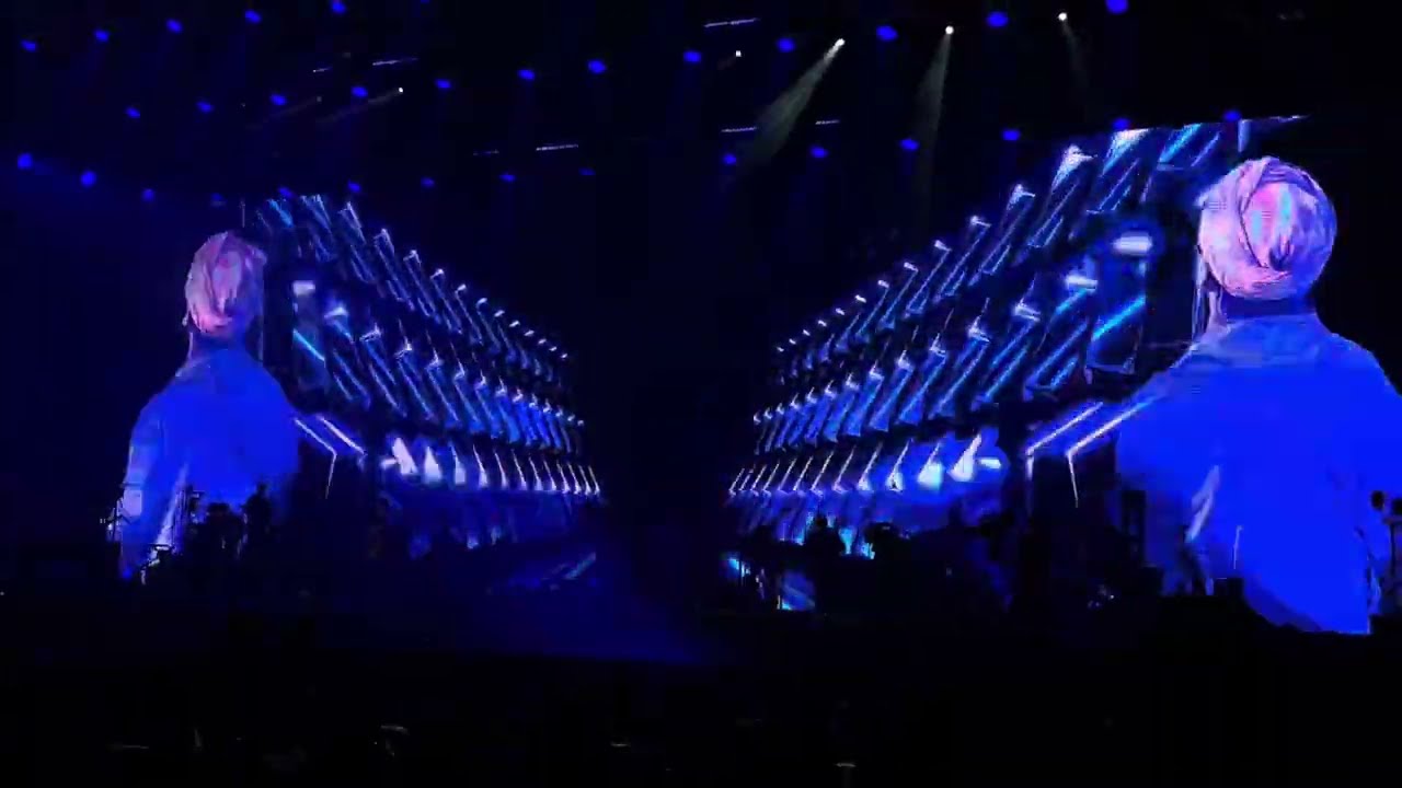 Bekhayali - Introduction - Arijit Singh Concert at Coca-cola Arena Dubai April 2024