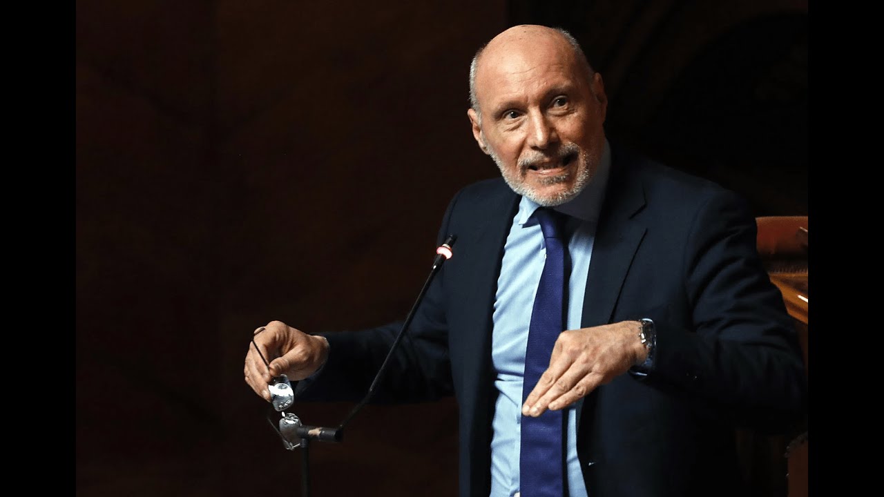 Dieci anni dalla Concordia, il Comandante De Falco ricorda la notte del naufragio