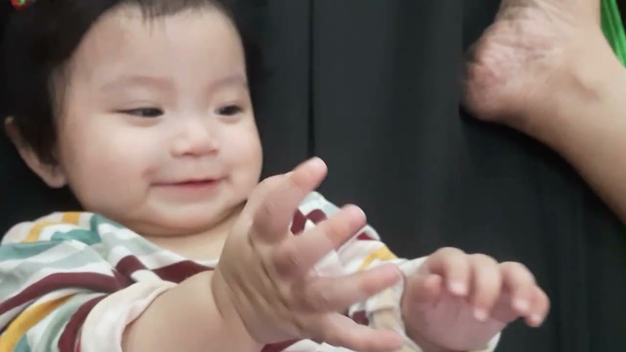 Bé Bơ đi chơi Tết - Phần 2