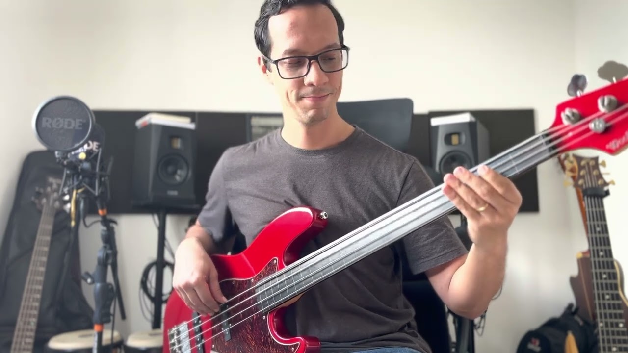 A Oração da tua Igreja - Hino novo - (Tocando)