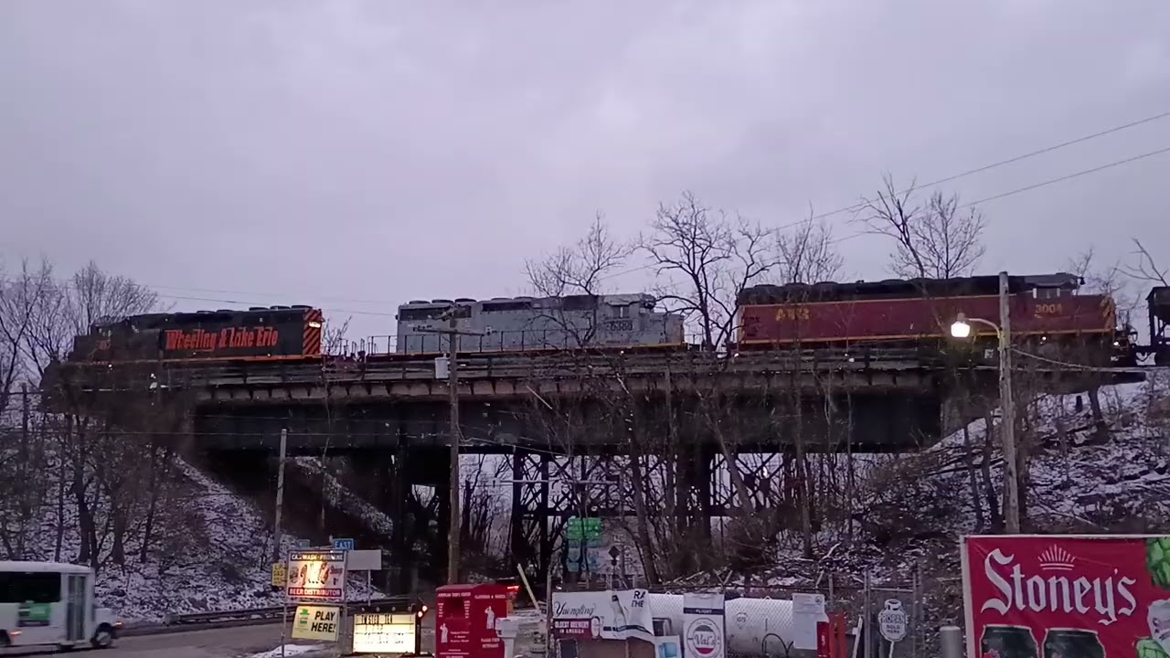 W&LE 618 on a snowy day ❄️