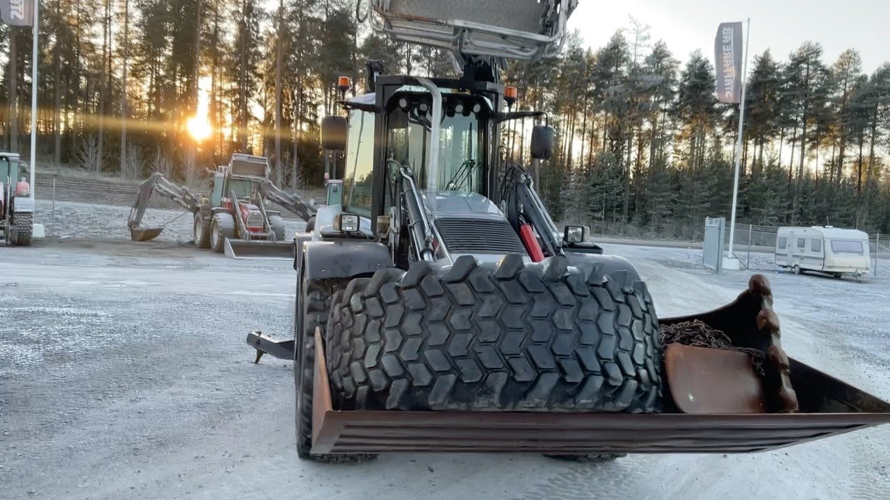 K&ouml;p Gr&auml;vlastare Huddig 1260c p&aring; Klaravik