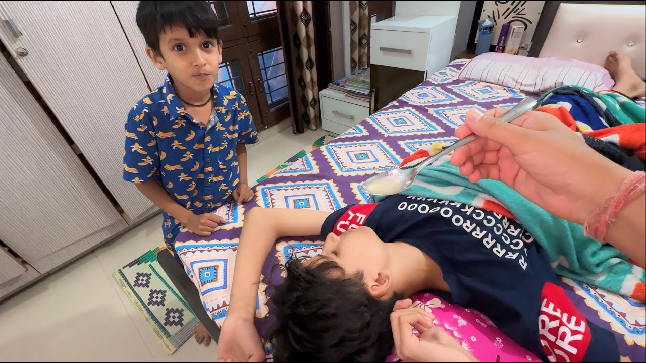 Piyush K Muh Mein Kya Dal Diya ? 😂 Sote Huee