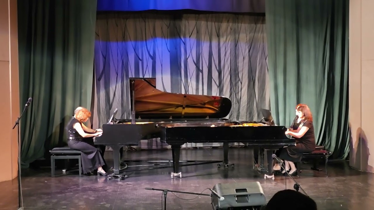 Mozart Overture from the opera The Marriage of Figaro for two pianos eight hands