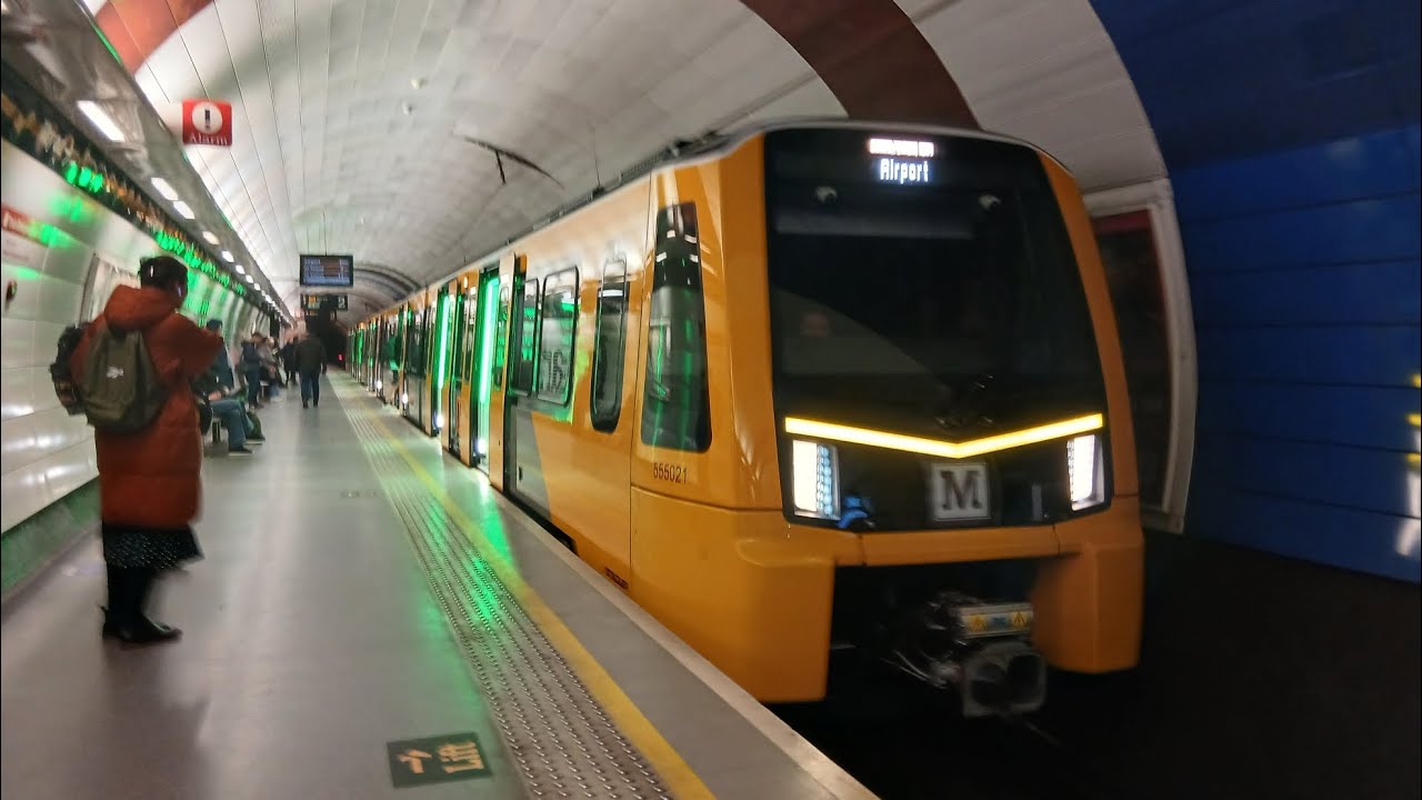 Class 555 train ride - 555021 - Green line - recorded at diffrent sections.