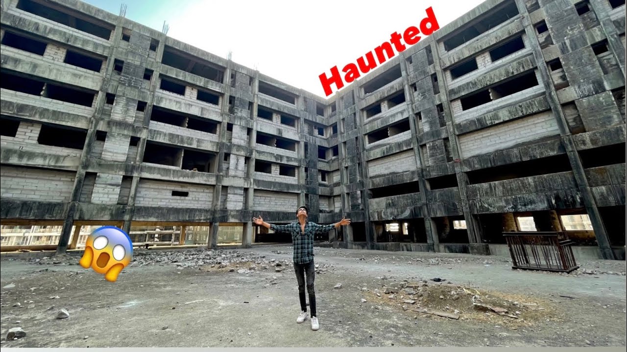 Entering an Abandoned Building in Kurla | kohinoor city | Pammys lifestyle