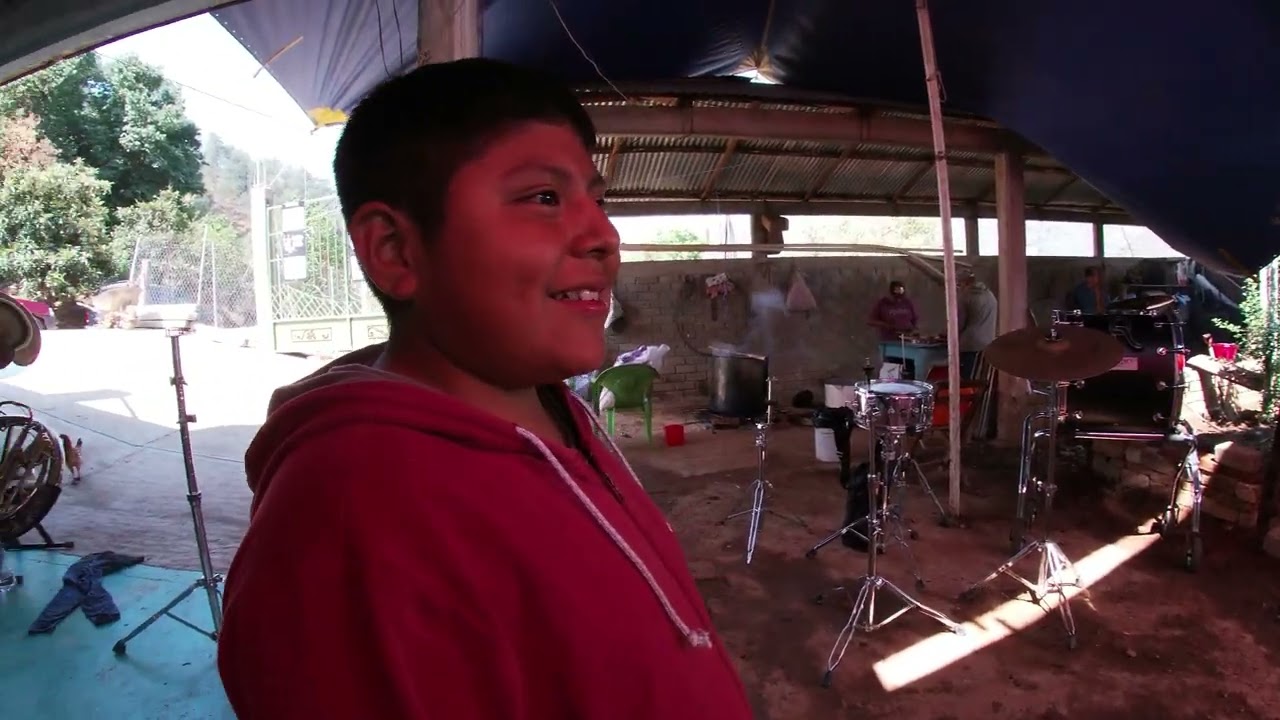 Magdalena Mixtepec, y su INCREIBLE tradicion del palo encebado, Semana Santa, Oaxaca - Mexico.