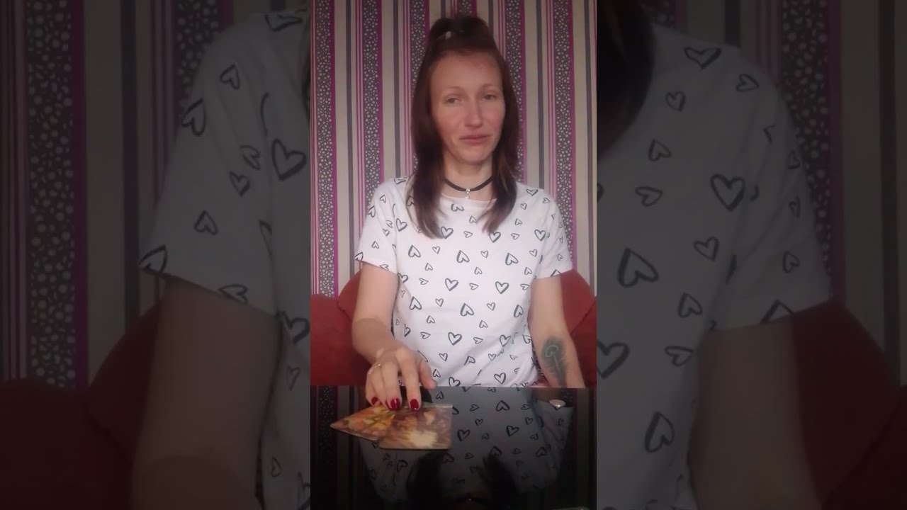 КТО ЗА ВАМИ НАБЛЮДАЕТ?🪶#моядушатаро #tarot 