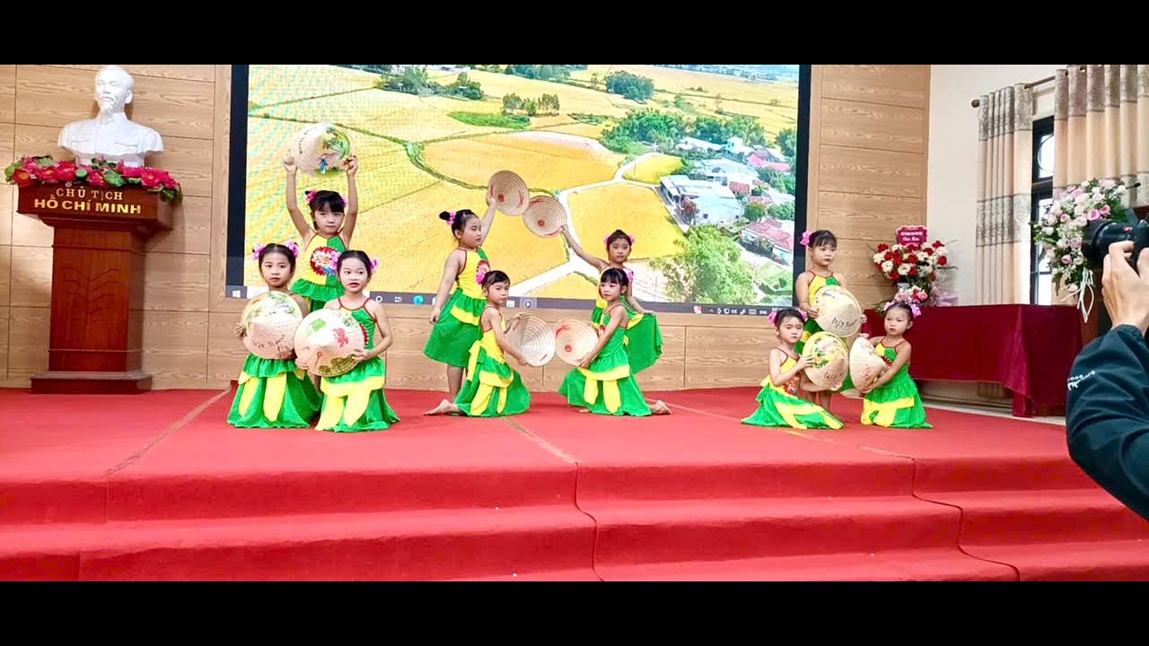 Tiết mục múa 