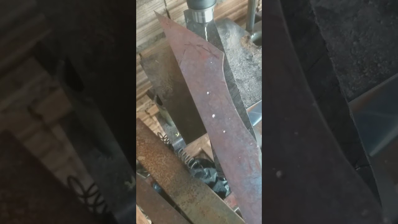 UMA GAMBIARRA QUE DEU CERTO. FURADEIRA DE BANDA CASEIRA. 