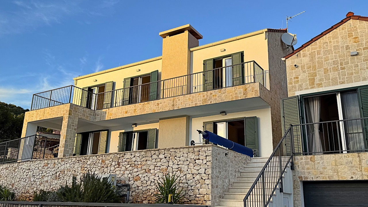 Luxury Seafront Villa for Sale in Vini&scaron;će | Croatia Real Estate | Private Dock & Pool