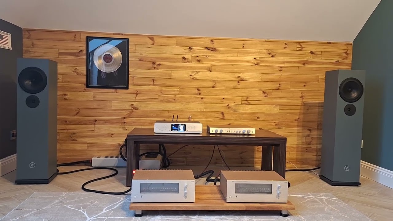 Victor laboratory M7070 JVC
