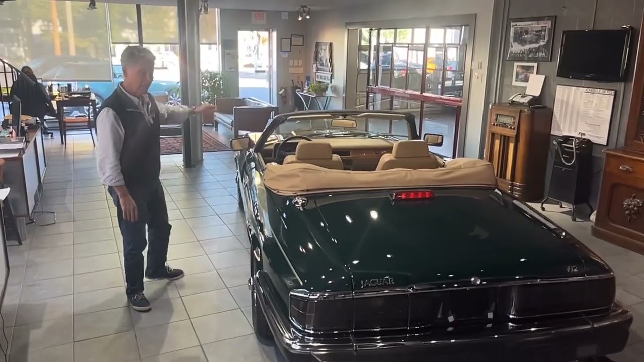 1992 Jaguar XJS convertible V12- walk around