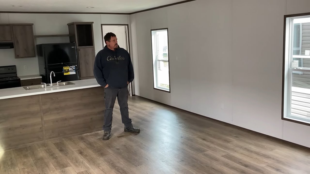 This Cavco PHOENIX Mobile Home Has Two Master Bedrooms?  Creative Layout....