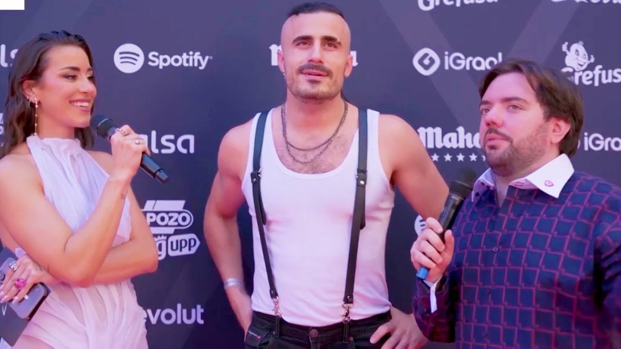 JAGGER EN LA VELADA DEL AÑO 3 (COMO ESPECTADOR)