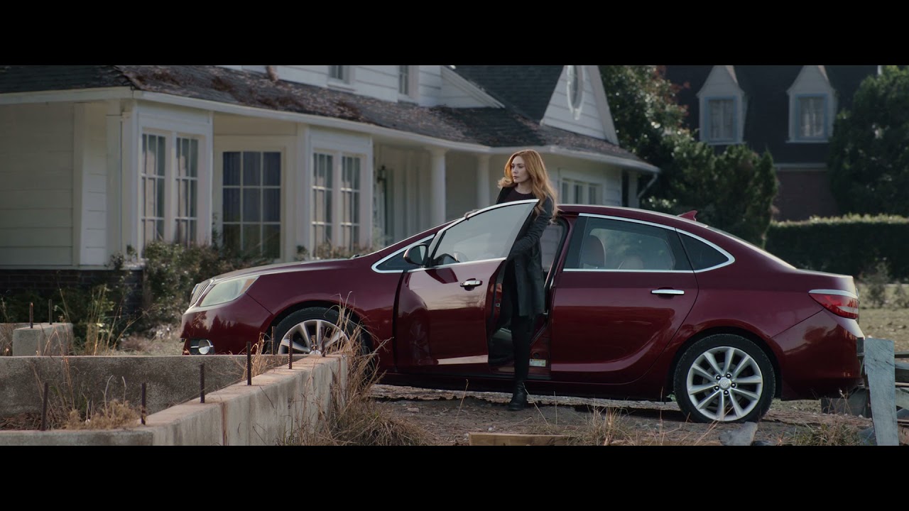 Wanda creates The Hex and Vision