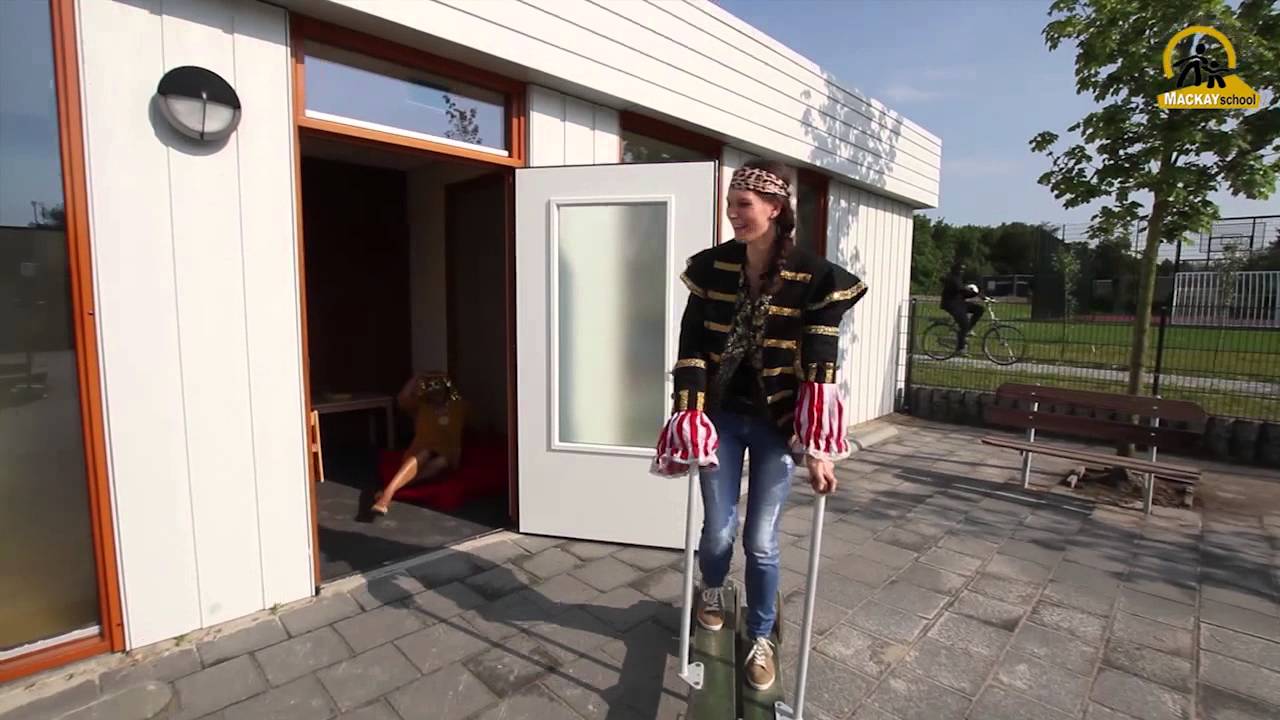 HAPPY op de Mackayschool (lipdub)